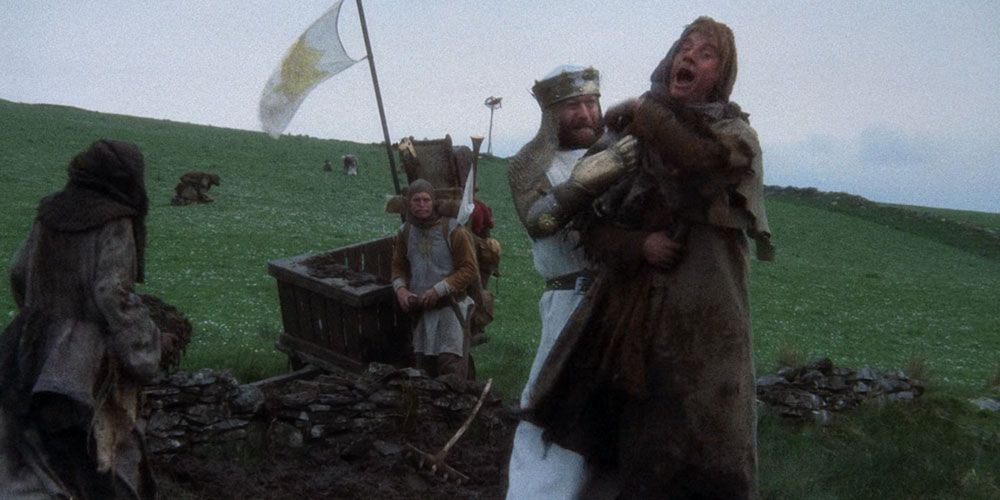 5 Things That Actually Make Sense About Monty Python & The Holy Grail (& 5 That Dont)