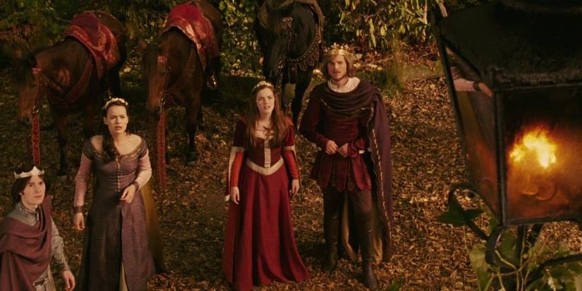 10 Wild Fantasy Worlds We'd Love To Live In, Ranked