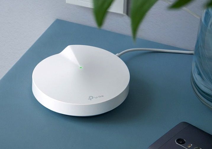 TP-Link Smart Hub &amp; Whole Home WiFi Mesh System c