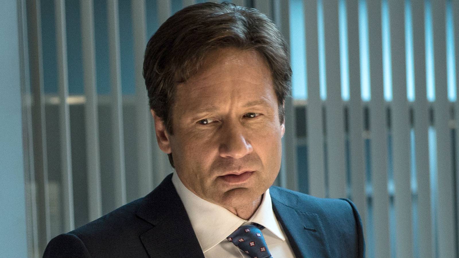is the cigarette smoking man mulder's dad X-Files: Fox Mulder's Real Father Explained is the cigarette smoking man mulder's dad X-Files: Fox Mulder's Real Father Explained
