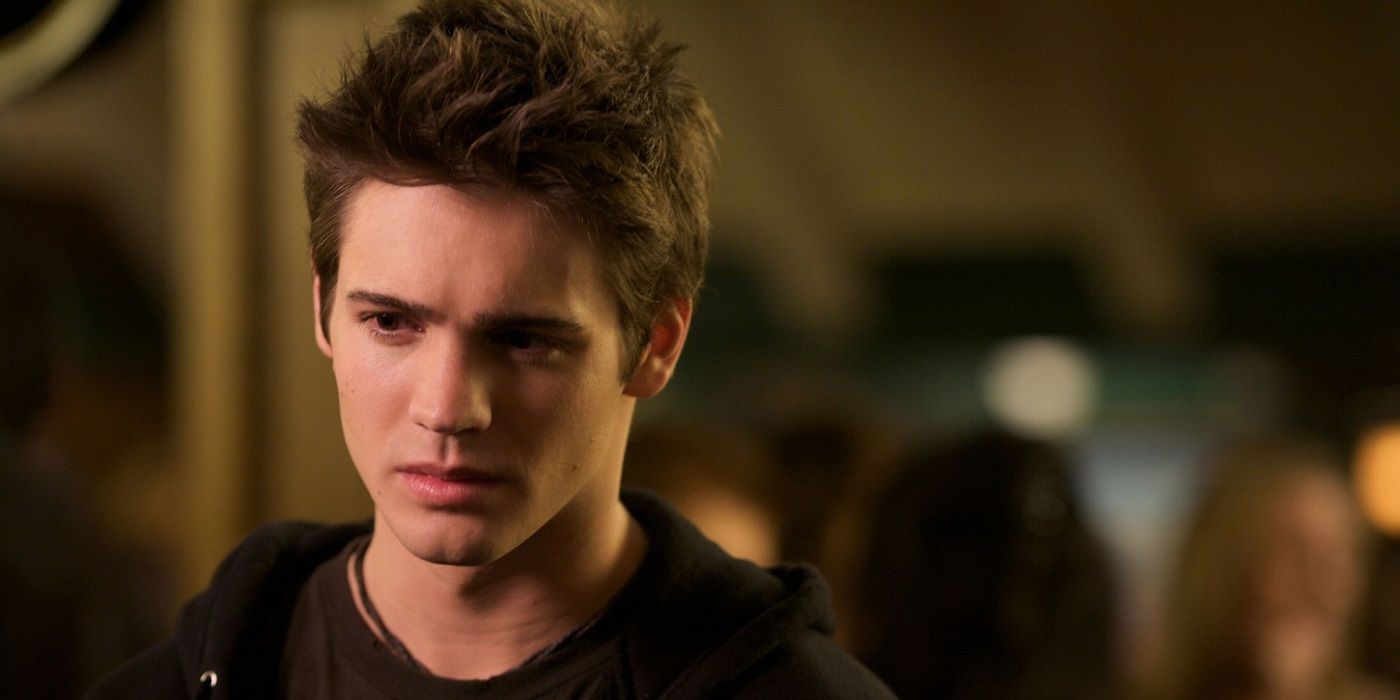 The Vampire Diaries 10 Characters Who Just Didnt Look Right In The Show