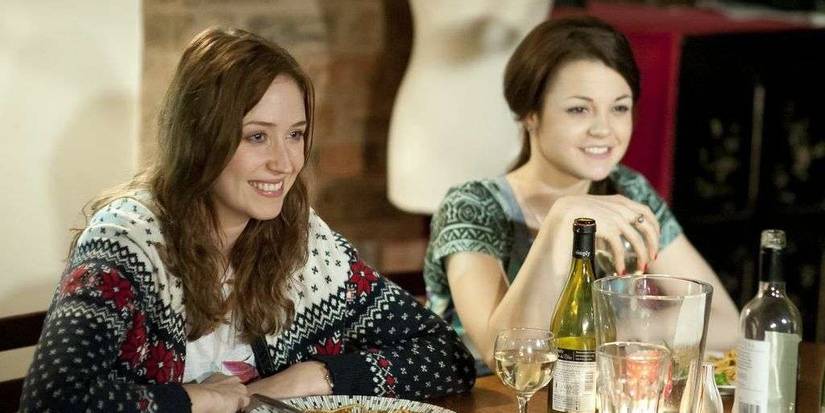 Naomi and Emily sitting together on Skins