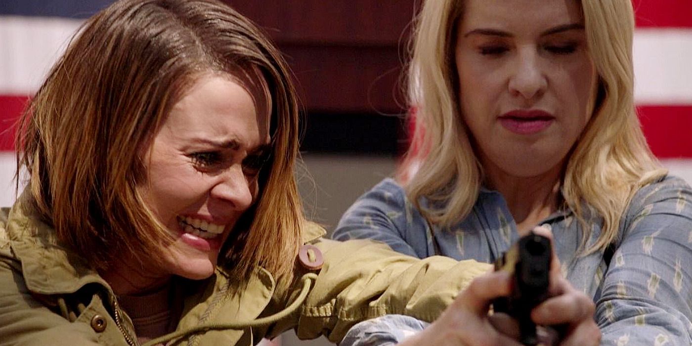 American Horror Story 5 Ways Jessica Lange Is The Best On The Show (& 5 Ways It’s Sarah Paulson)