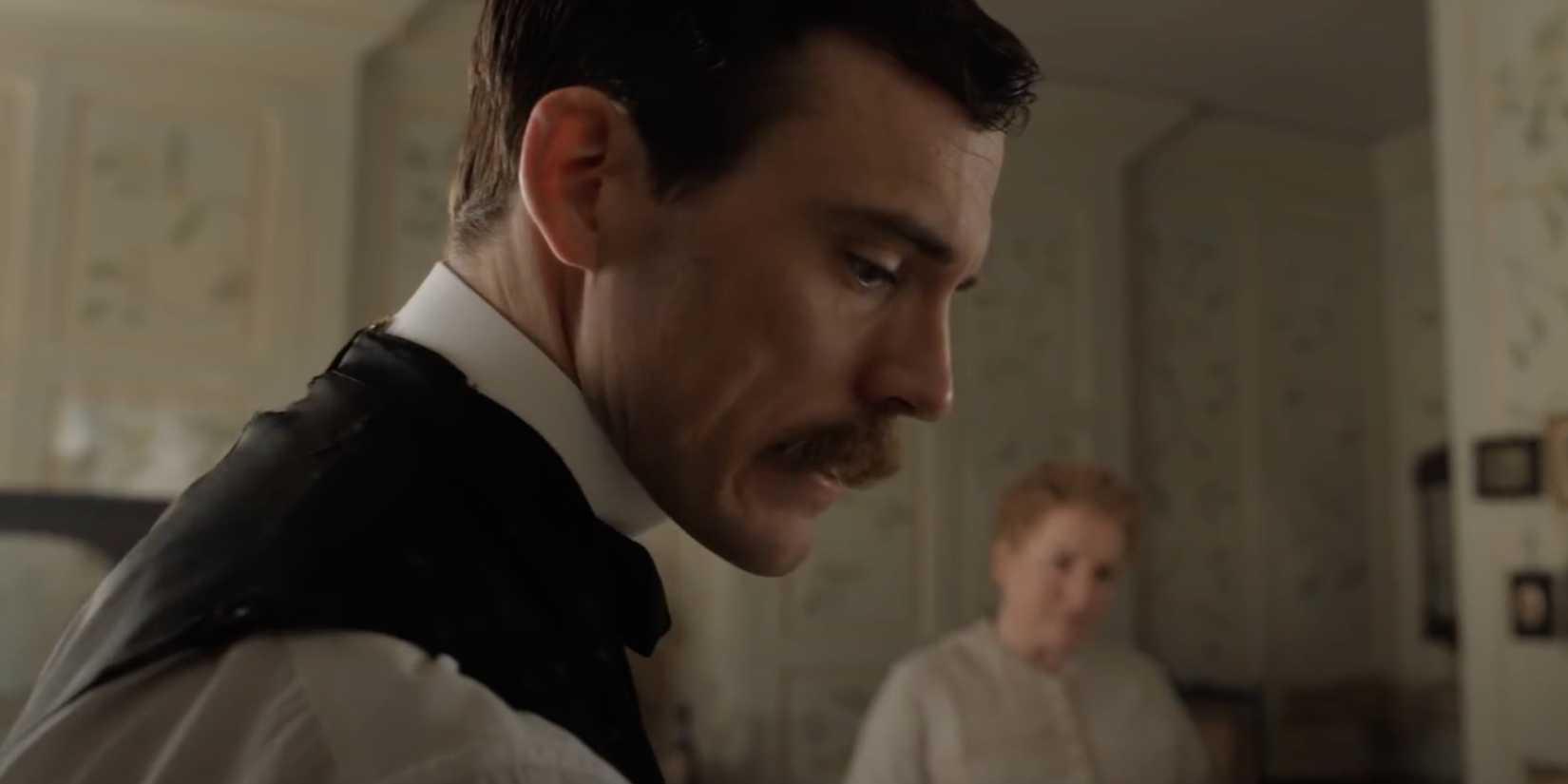 Sam Claflin as Mycroft Holmes in Enola Holmes on Netflix