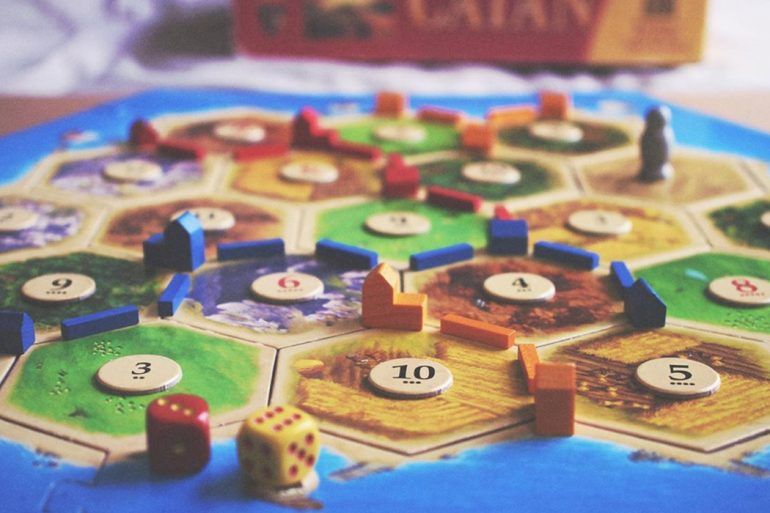 Catan1_Bg_1050x700-770x513