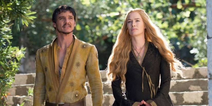 Cersei (Lena Heady) and Oberyn (Pedro Pascal) speaking in the Red Keep's gardens on Game of Thrones