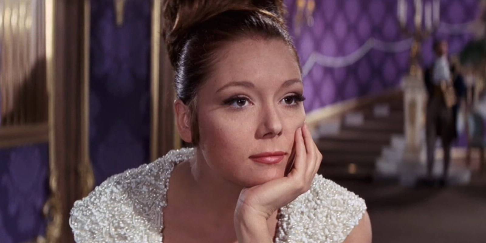 James Bond: Diana Rigg's Tracy Bond Defined Five 007 Eras, image size:1600x800