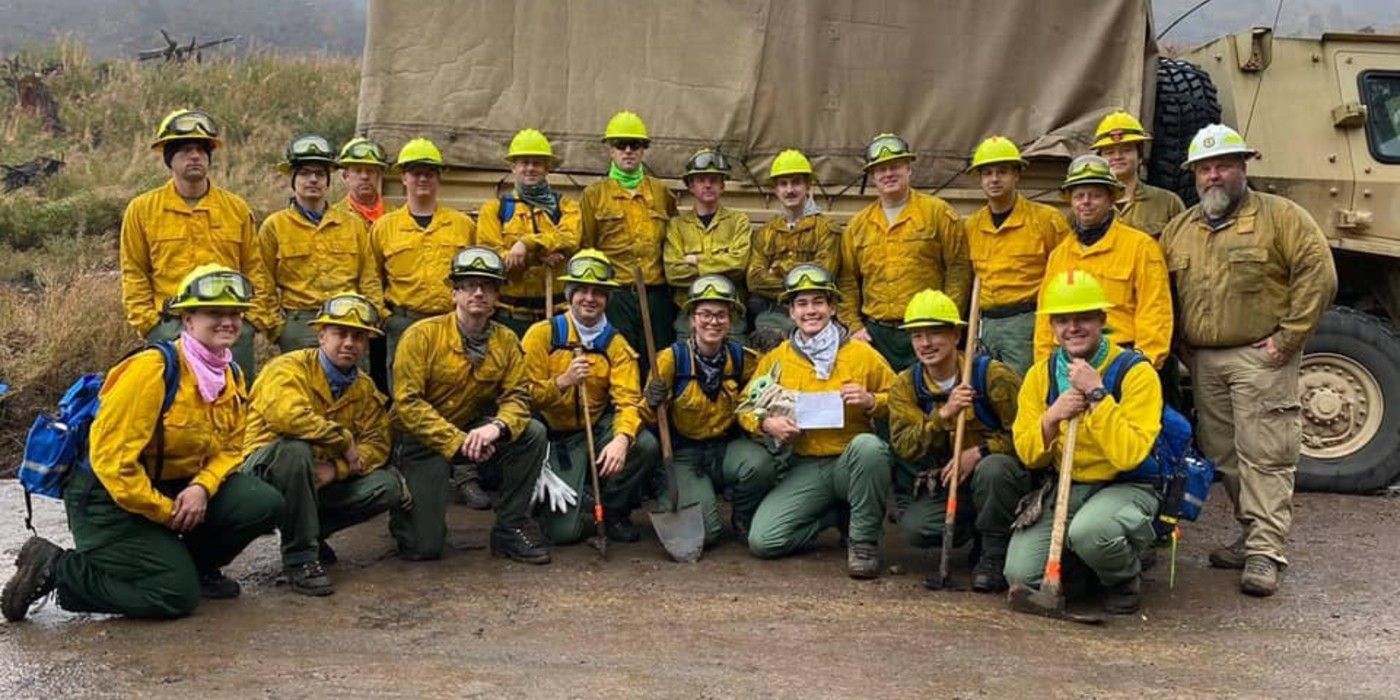 Baby Yoda está ajudando os bombeiros a combater incêndios florestais no noroeste do Pacífico 2