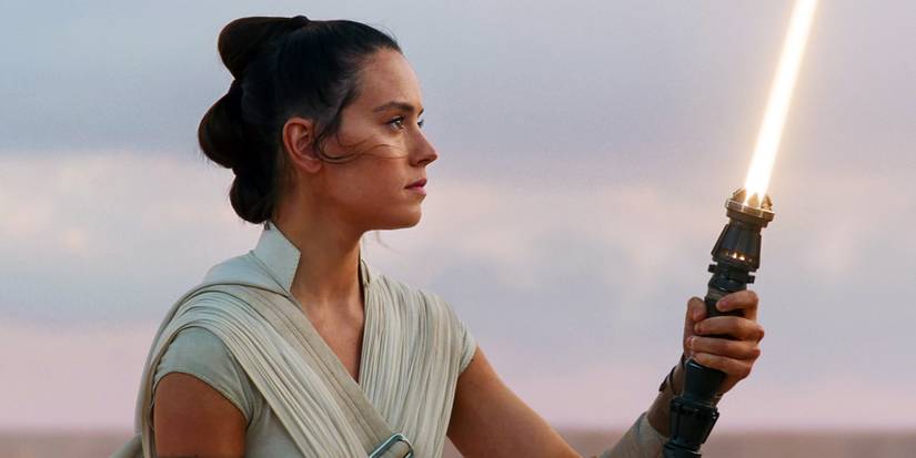 Every Lightsaber Color In Star Wars Movies (& Which Are Missing)
