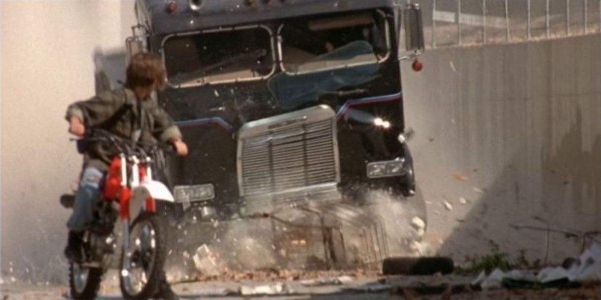 Terminator 2 Judgement Day Truck Crash into canal