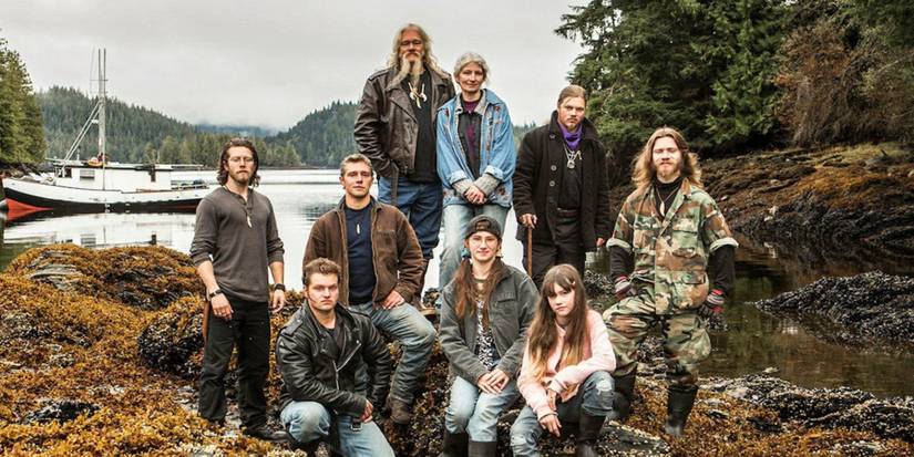 Alaskan Bush People cast posing by the lake
