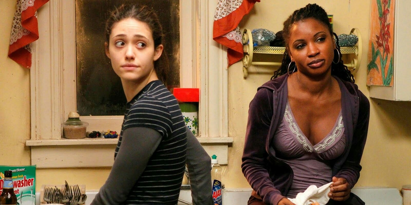 Fiona and Veronica in the Gallagher kitchen