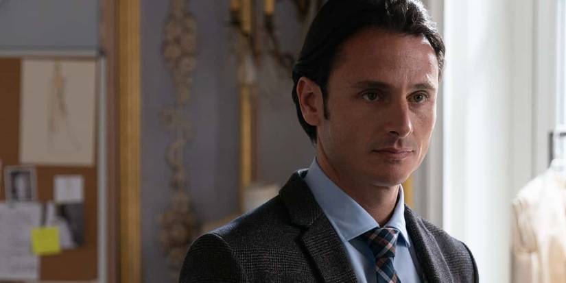 Emily In Paris: Why Emily Should Be With Gabriel (& Why She Should Be ...