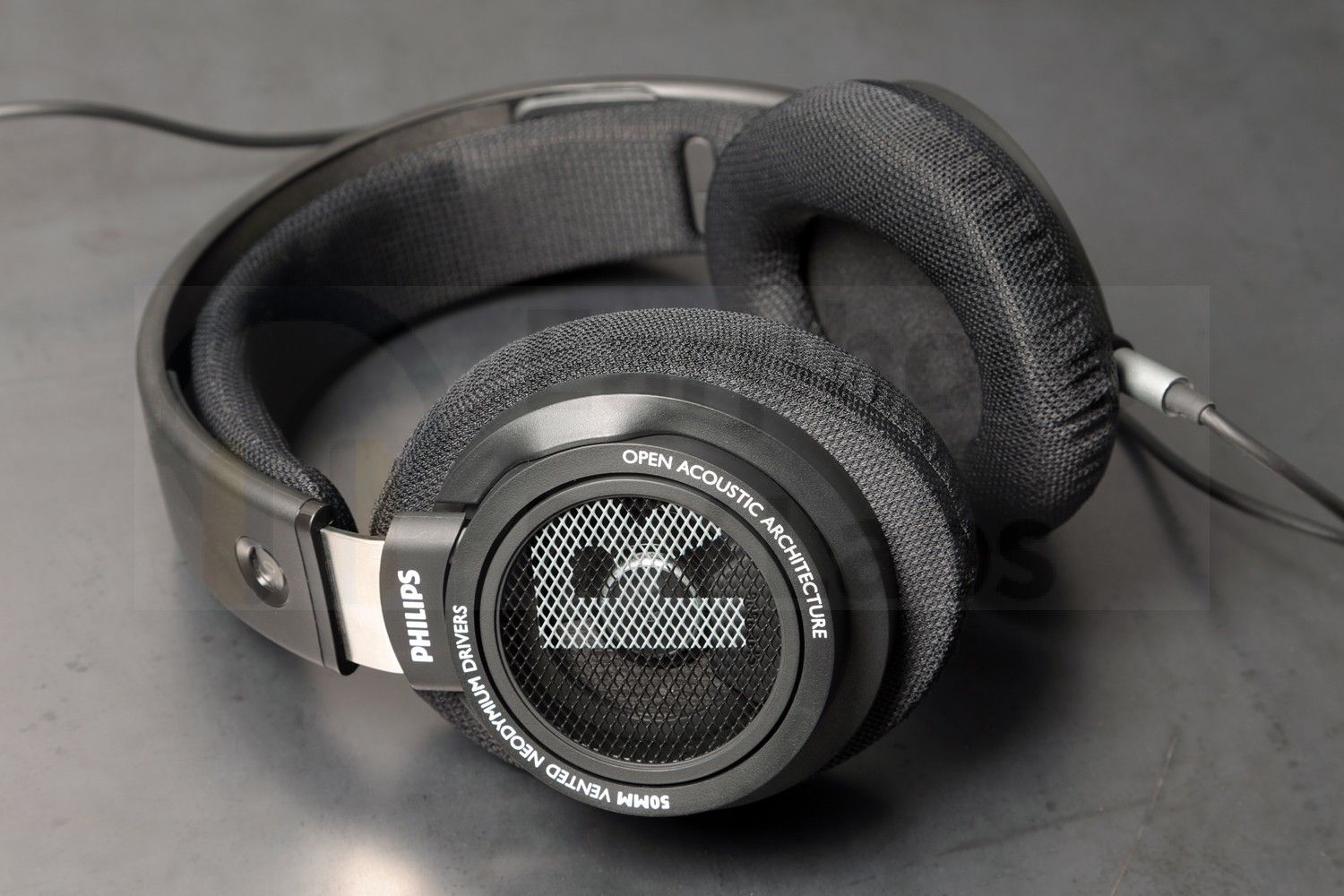 Philips SHP9500S 50mm Drivers HiFi Precision Stereo Over-Ear Headphones (2)