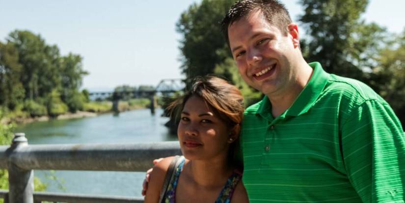 Brett Otto and Daya De Arce posing together in 90 Day Fiancé