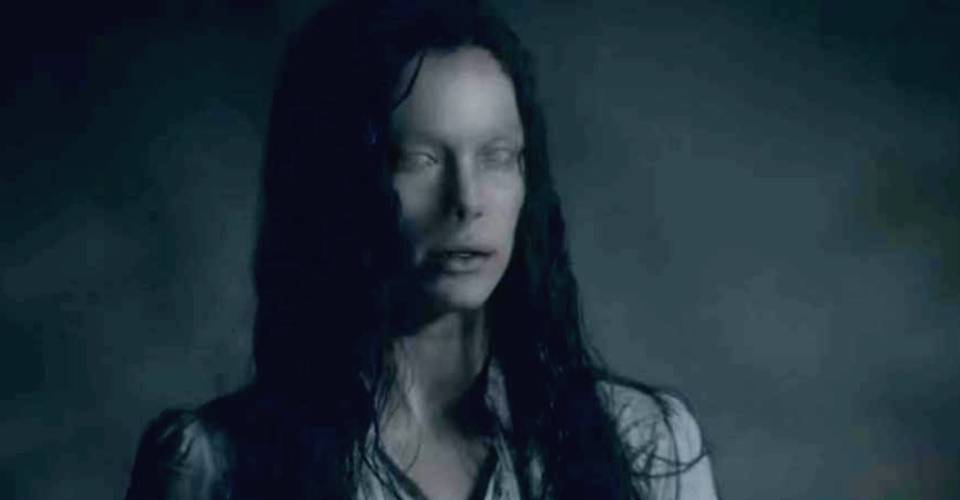 Haunting Of Bly Manor Why The Ghosts Don T Have Faces