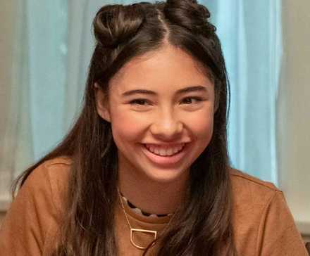 Хочиль Гомес в «Клубе нянь»