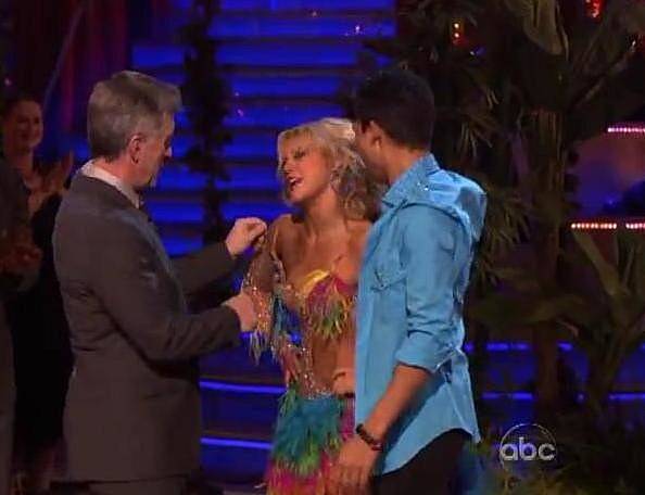 dress falls off while dancing EXCLUSIVE: RHONY's Sonja Morgan dances until her dress falls off :  r/BravoRealHousewives
