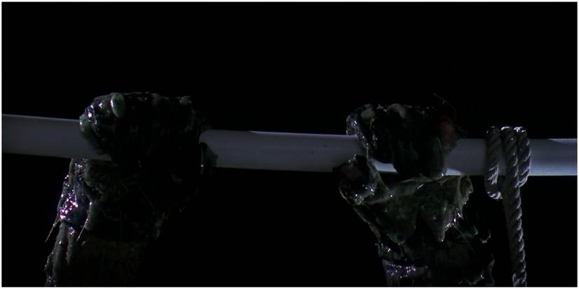 10 Things That Make No Sense About Friday The 13th Part VIII: Jason ...