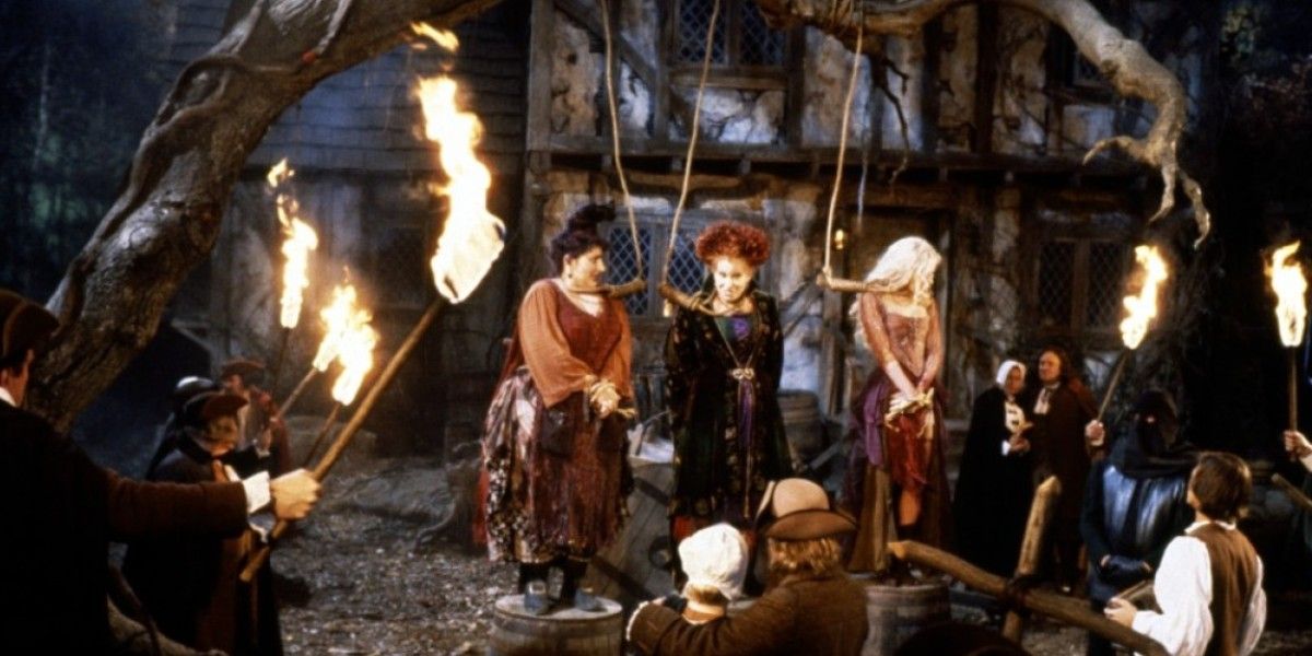 Hocus Pocus 10 Things That Make No Sense About The Sanderson Sisters