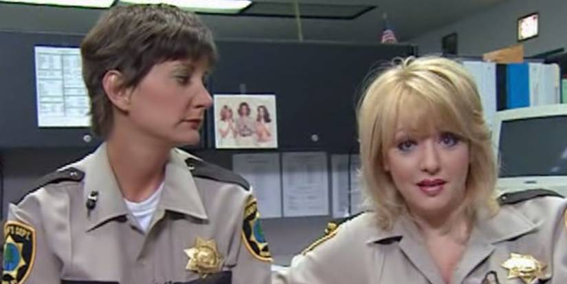 5 Reasons Reno 911! Is A Classic (& 5 It Didn't Age Well)