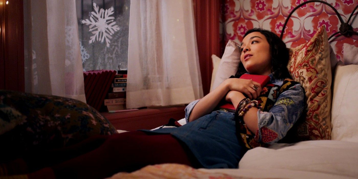 Lily distesa sul letto in Dash and Lily