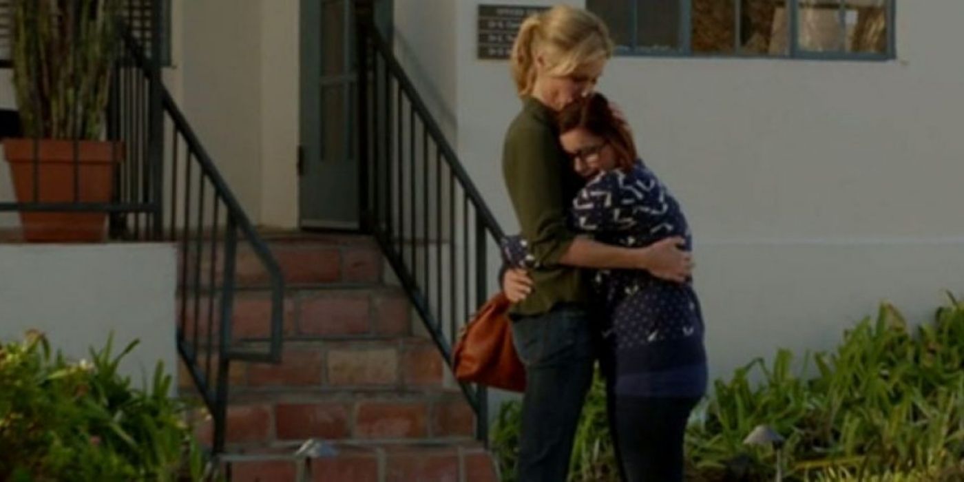 alex hugging claire modern family