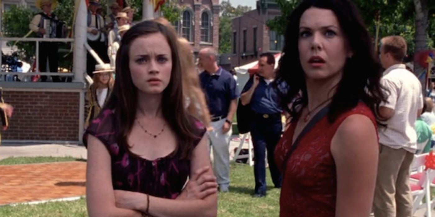 A Subtle Gilmore Girls Season 2 Moment Makes Lorelai's Backstory So Much Sadder