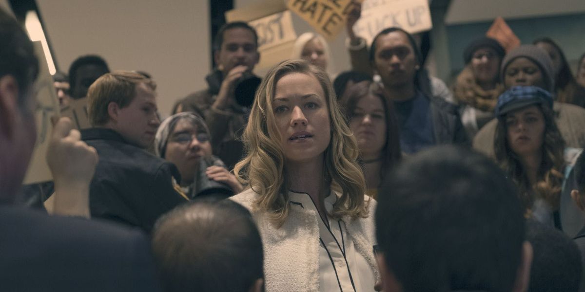 The Handmaid's Tale Season 6's June & Serena Hint Is Destined To End In Disaster