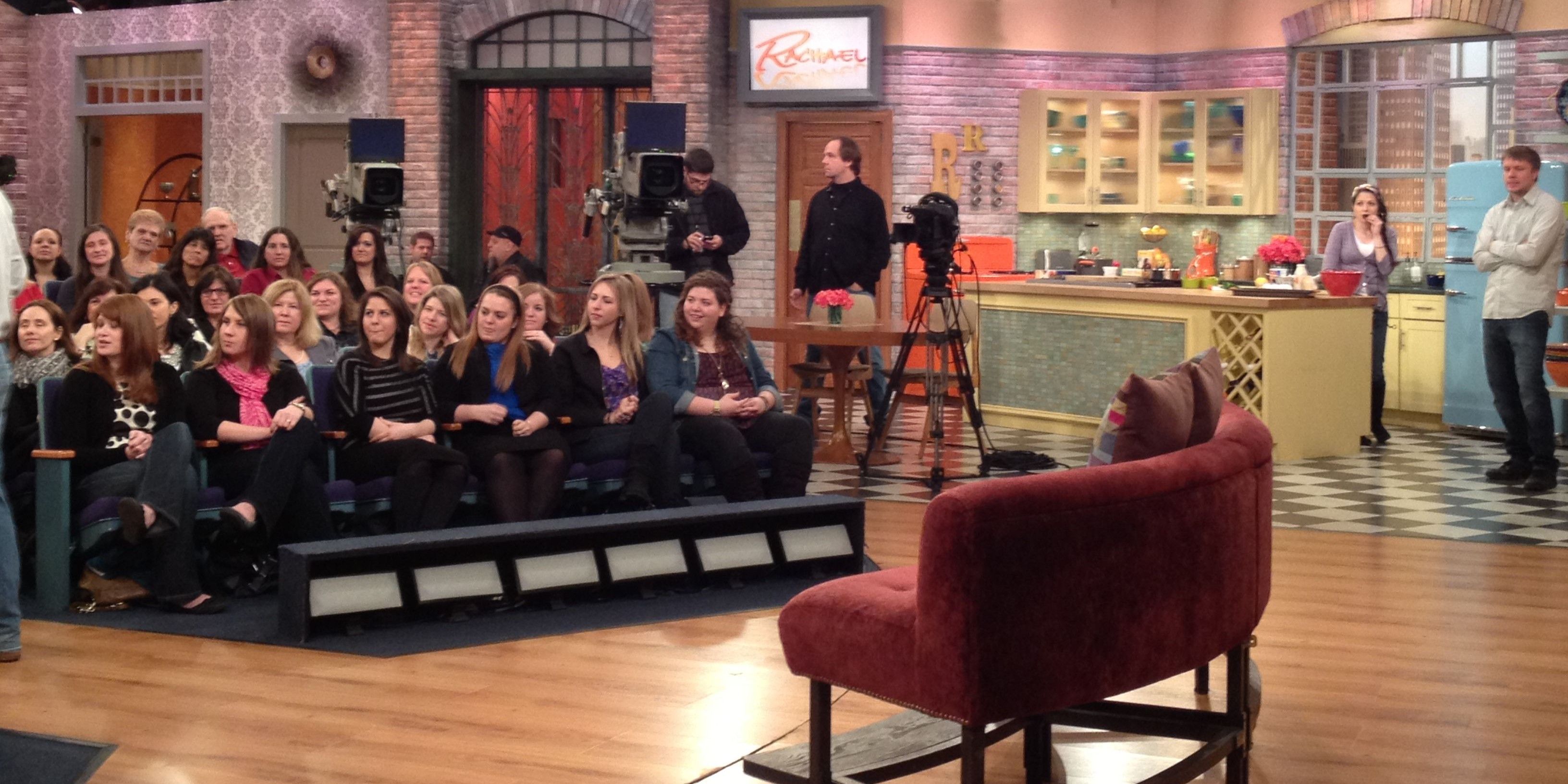 10 BehindTheScenes Secrets From The Rachael Ray Show