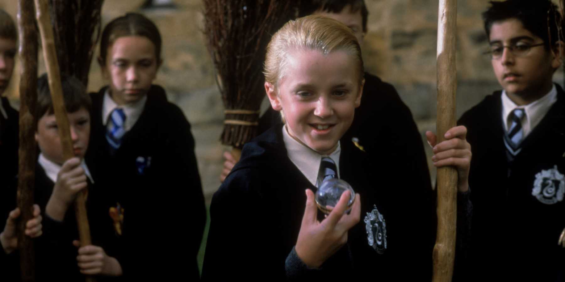 Tom-Felton-as-Draco-Malfoy-in-Harry-Potter-and-the-Sorcerers-Stone How Old The Harry Potter Cast Was Compared To Their Characters