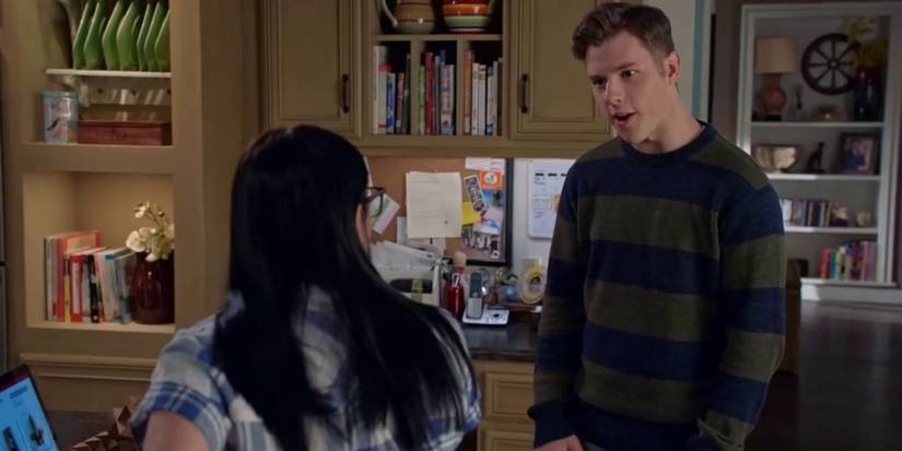 Modern Family: 5 Times Alex Was The Smartest (And 5 Times She ...