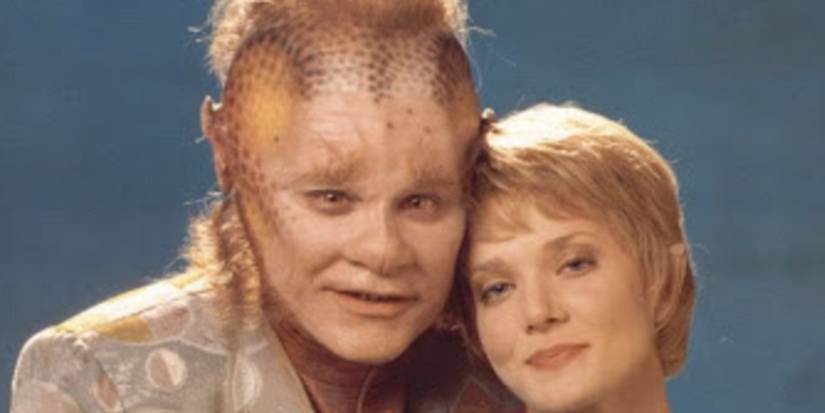 10 Harsh Realities Of Rewatching Star Trek: Voyager