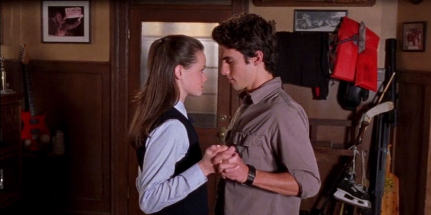 Gilmore Girls 10 Problems Fans Have With Rory And Jess According To Reddit