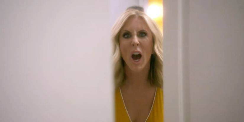 Vicki Gunvalson gritando para câmeras em RHOC