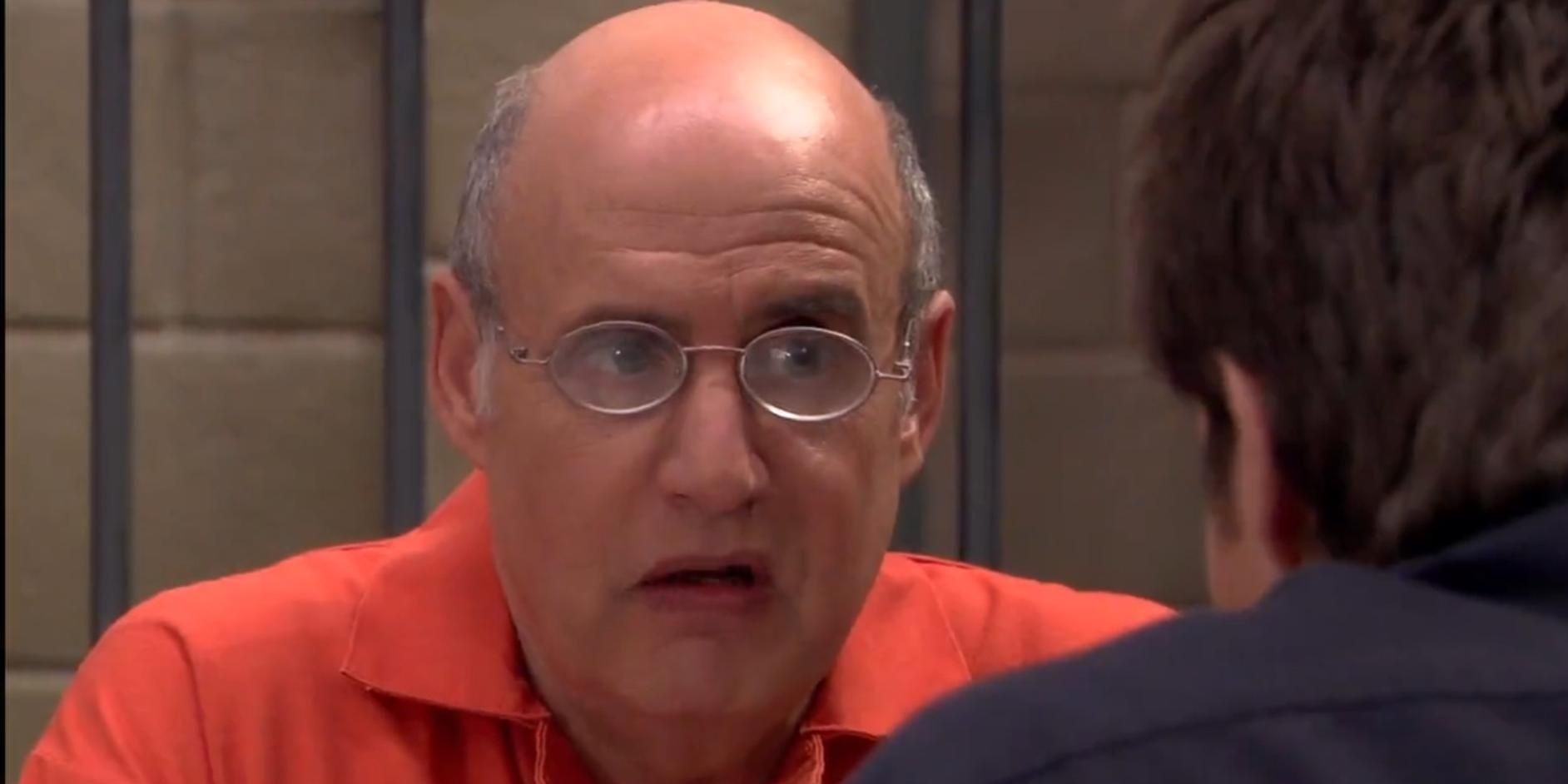 Arrested Development 10 Things You Forgot From The First Episode