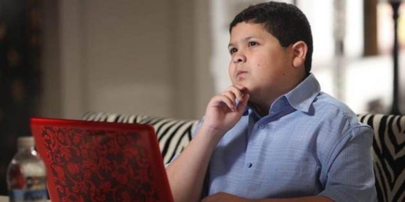 Modern Family Why Manny Is Actually The Show's Main Character Informone
