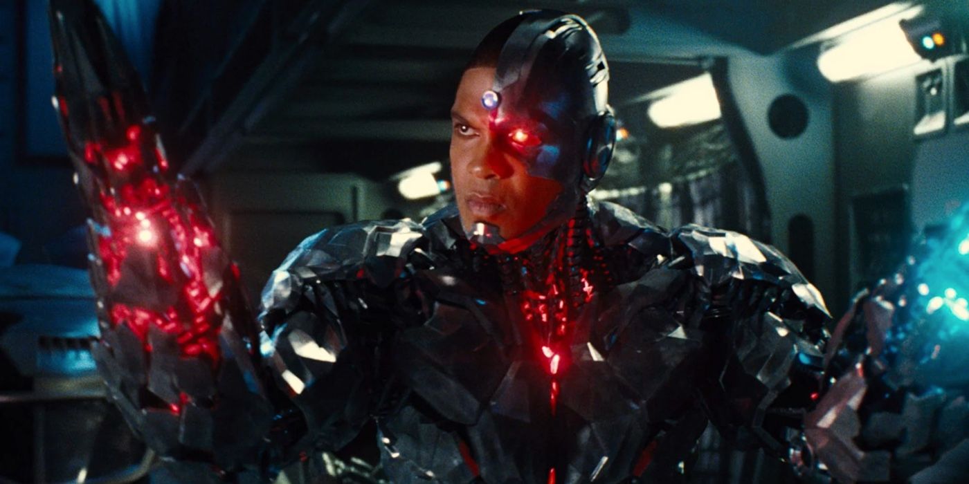 Ray Fisher as Cyborg modifying his arm in Justice League
