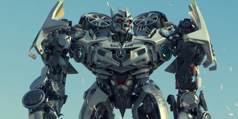 Transformers: 10 Ways Michael Bay's Movies Strayed From Original Canon