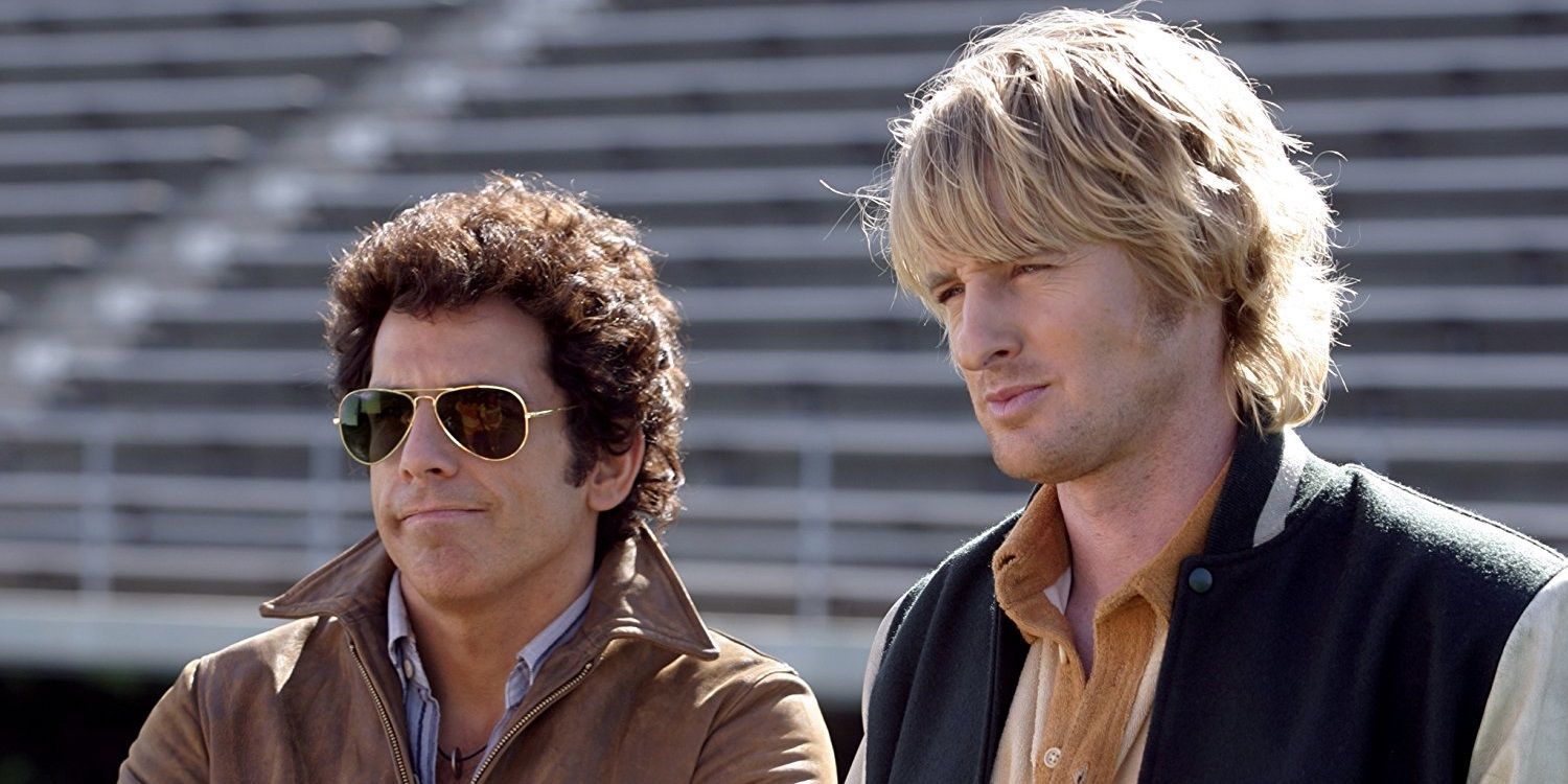 Starsky e Hutch em um campo de futebol