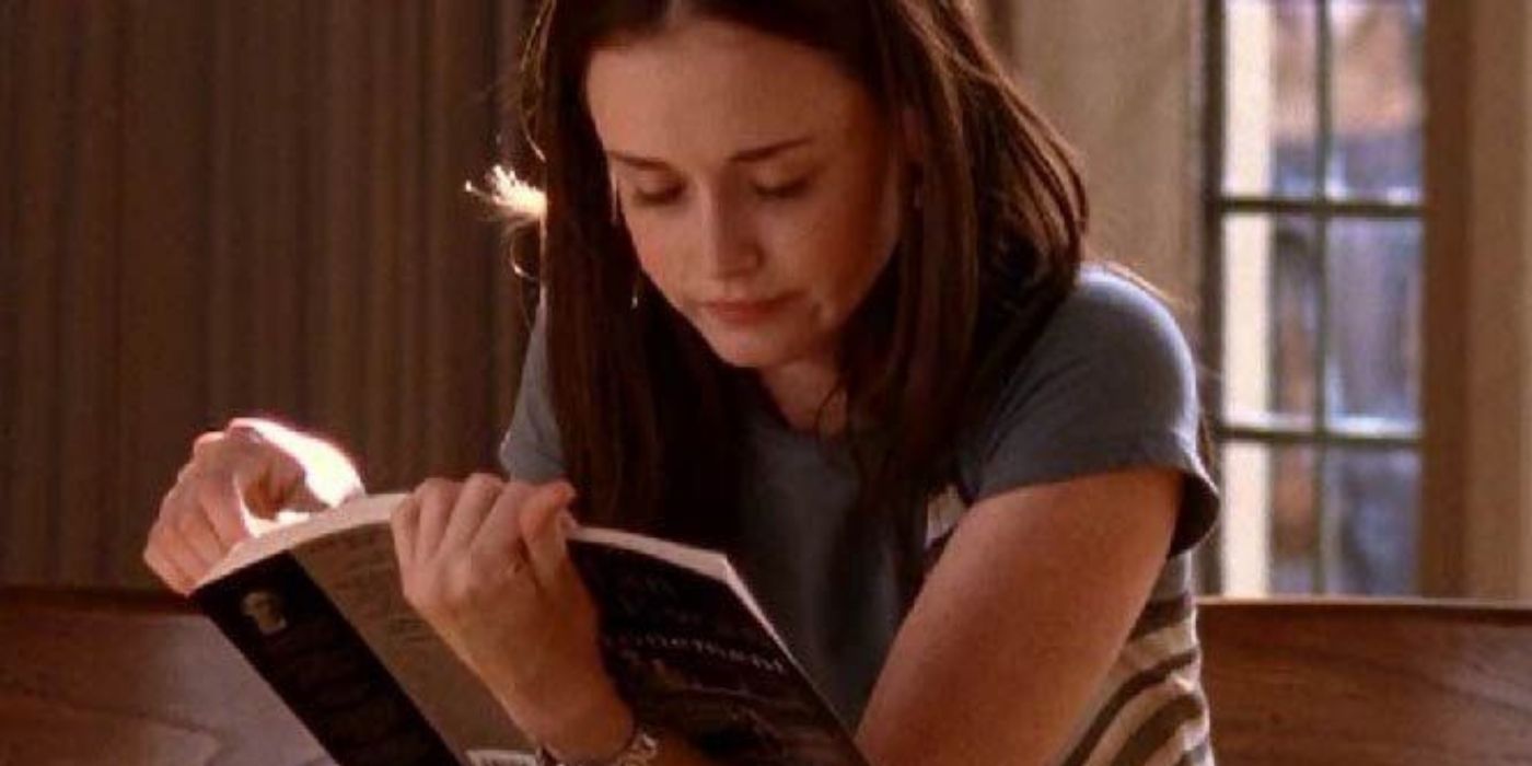 Rory reading a book on gilmore girls