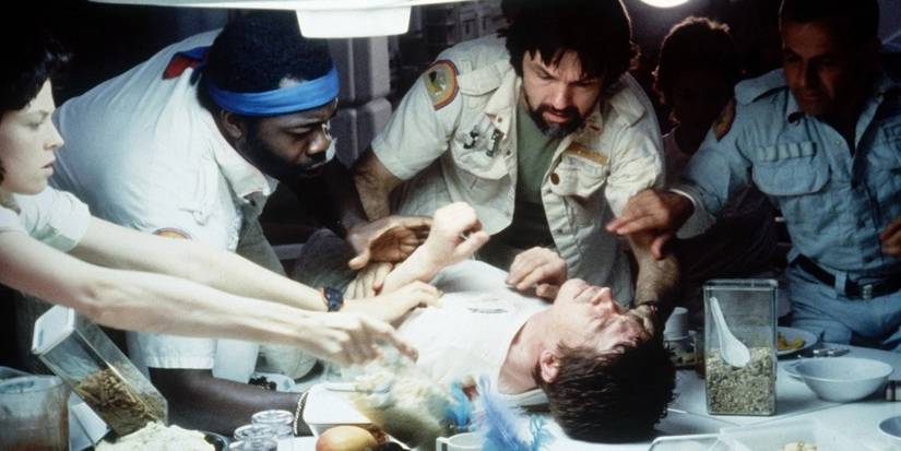Alien: 5 Ways It's A Great Horror Movie (& 5 Ways It's A Great Sci-Fi ...