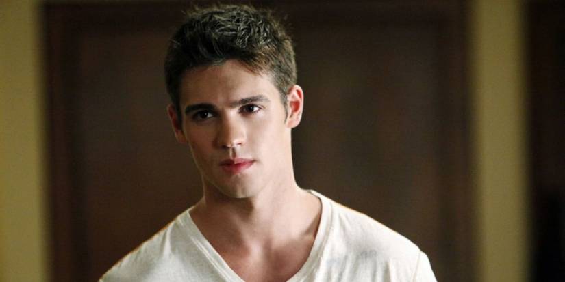 A stressed Steven R. McQueen as Jeremy Gilbert appears in The Vampire Diaries