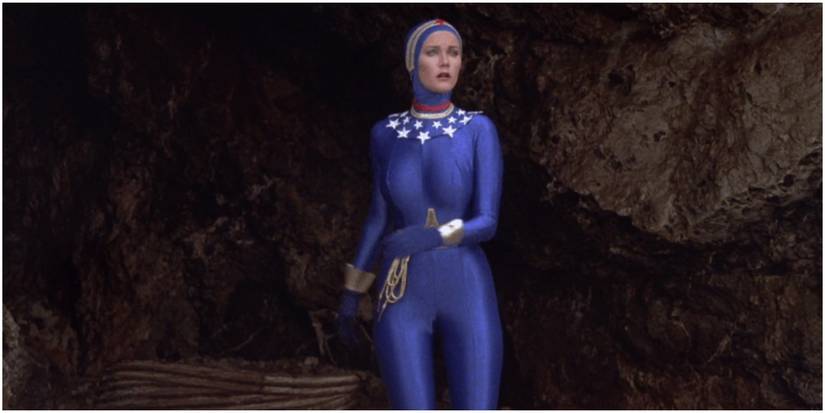 Wonder Woman: 10 Details You Missed In Lynda Carter's Costume Wonder Woman: 10 Details You Missed In Lynda Carter's Costume