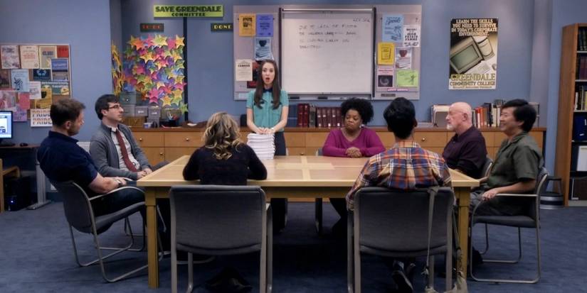 Community: 10 Sitcom Tropes Subverted By The Show