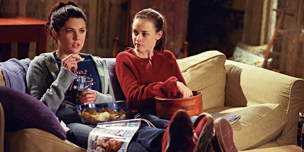 Ginny & Georgia Vs Gilmore Girls Which Show Has The Coolest TV Mom