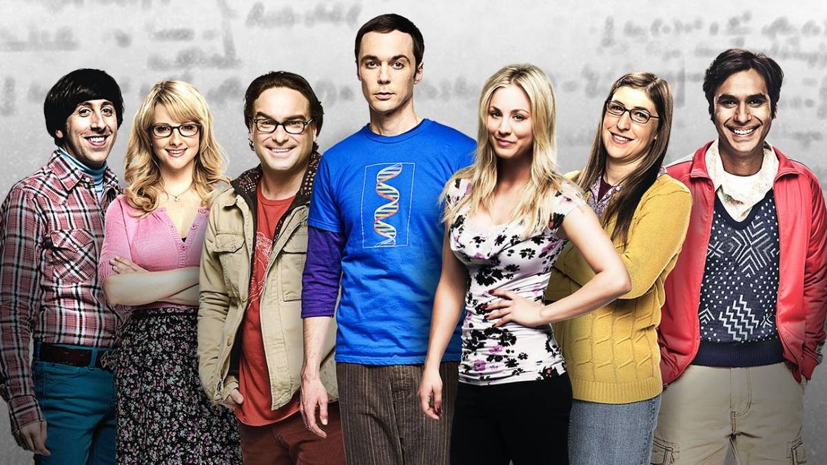The Big Bang Theory: Kaley Cuoco Wants A Friends-Style Reunion