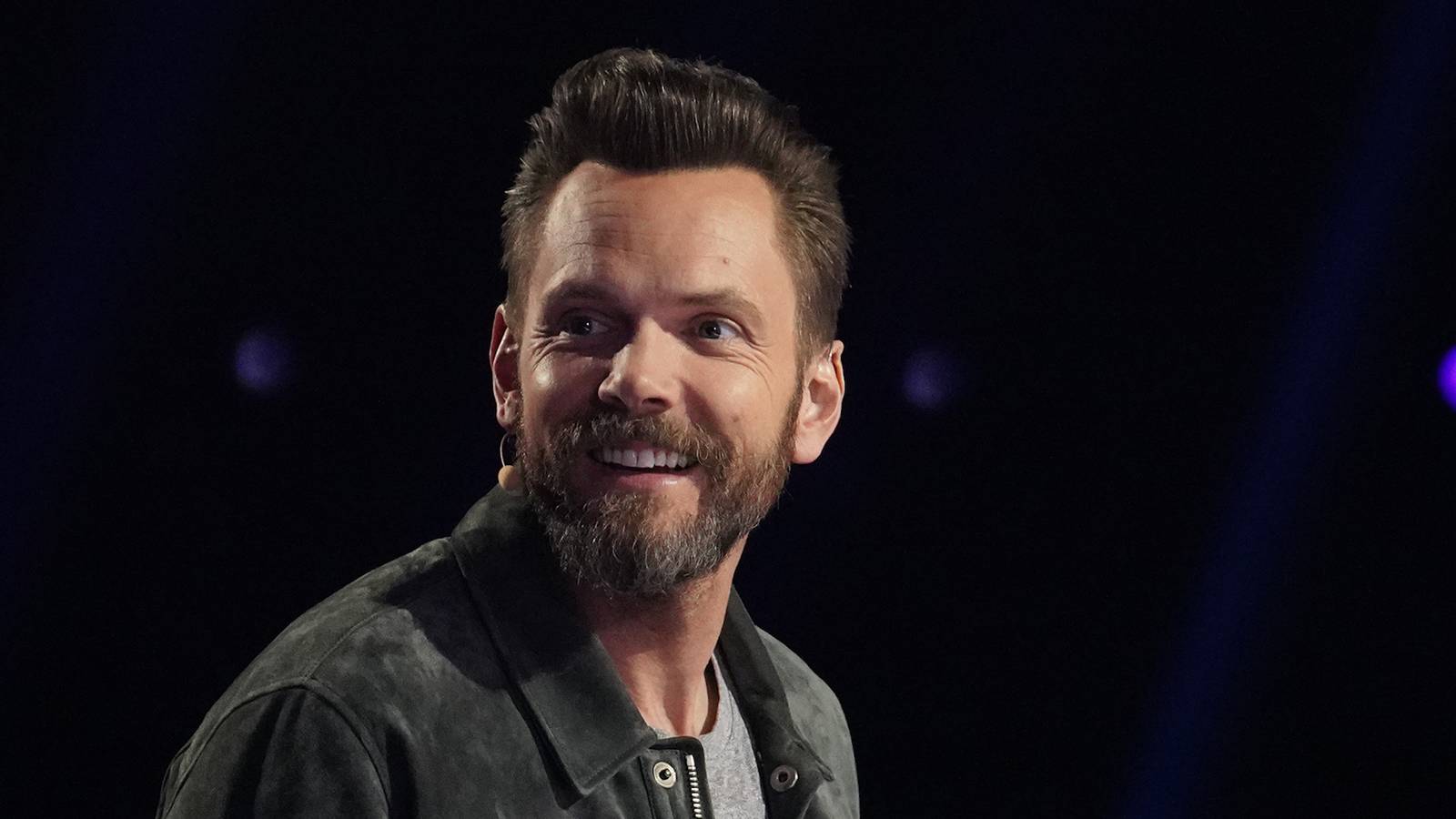 Masked Singer: Joel McHale Is Bringing Fans New Sleuthing Opportunity