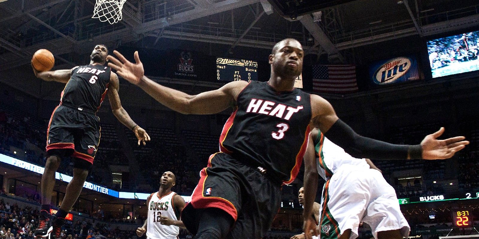 lola and lebron dunk