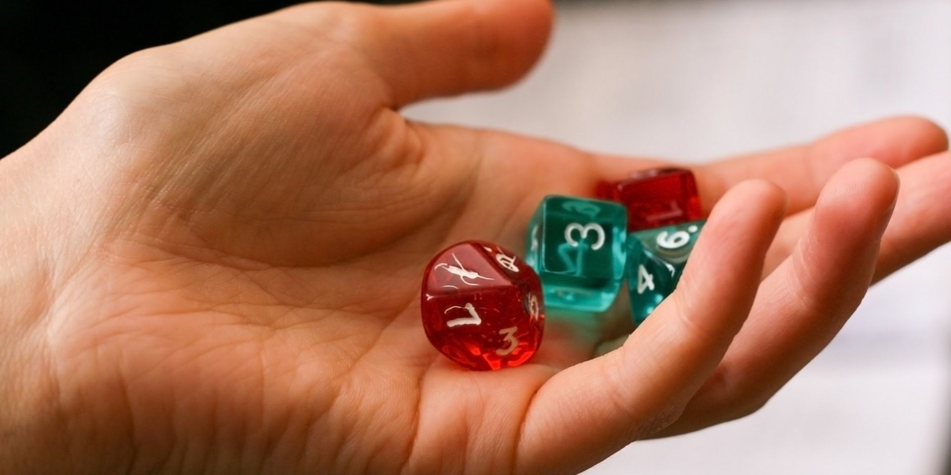 When Tabletop GMs Should (& Shouldn’t) Ask Players To Roll Dice